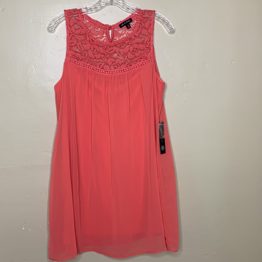 ASU WISH Dress Coral Lace Georgette Fabric Loose Shift Medium NWT Medium